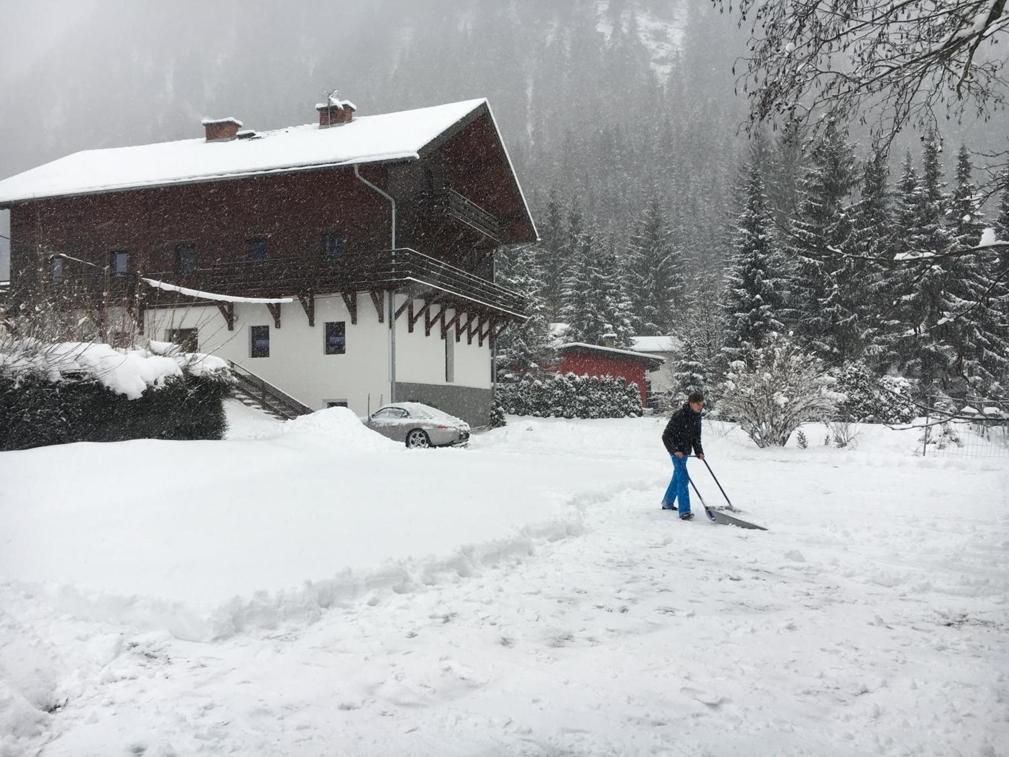 Ski Lodge Jaktman บาดกัสไตน์ ภายนอก รูปภาพ