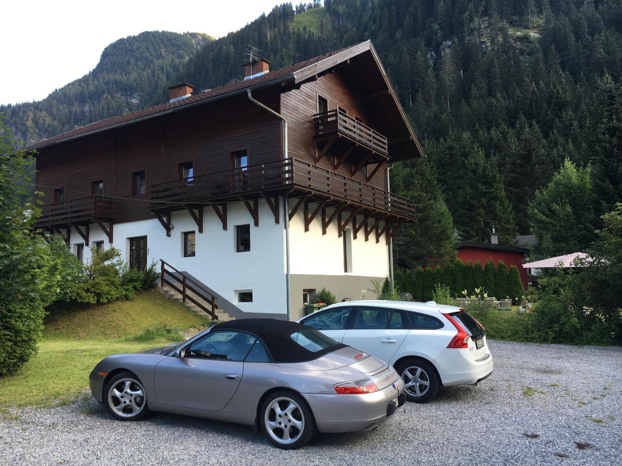 Ski Lodge Jaktman บาดกัสไตน์ ภายนอก รูปภาพ